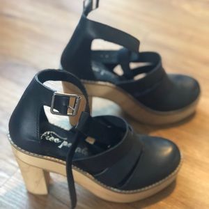 Free People “Mix it Up” Platform